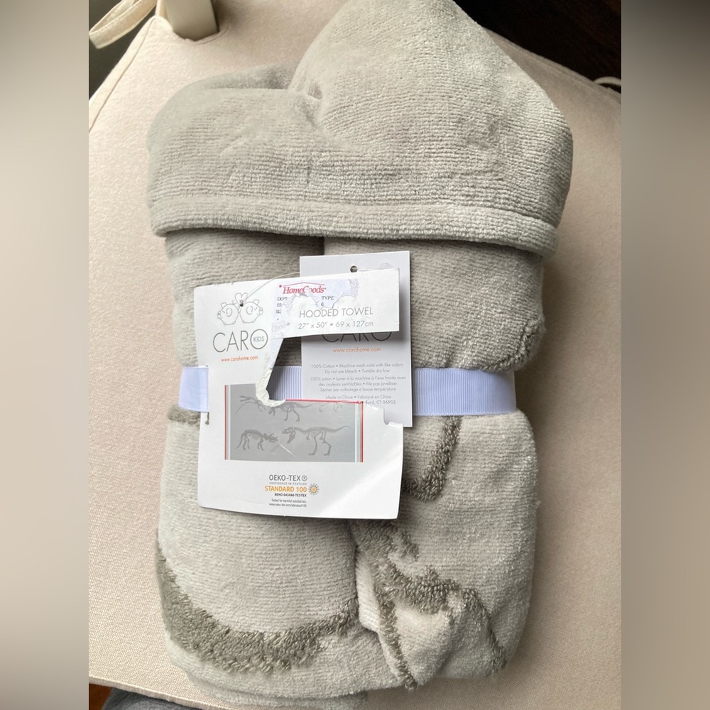 Caro Kids Hooded Towel - Dinosaurs NWT